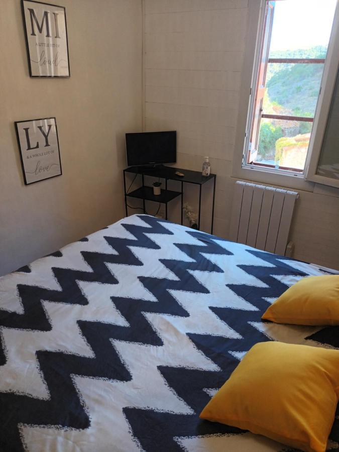 B&B Chambres "Chez Meme Germaine" Caramany Eksteriør billede